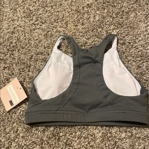 Fleo sports bra